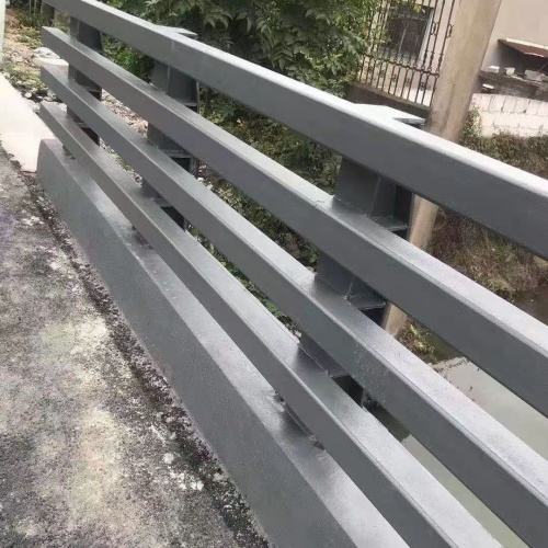 买不锈钢道路护栏不要贪图便宜